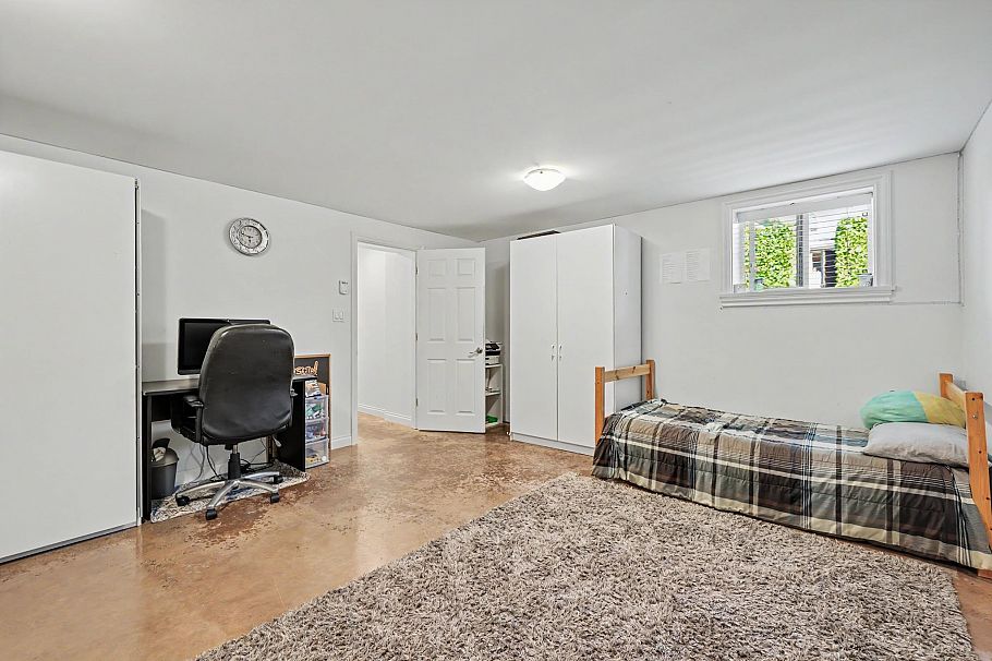 952 Grand Boulevard North Vancouver, BC - 33
