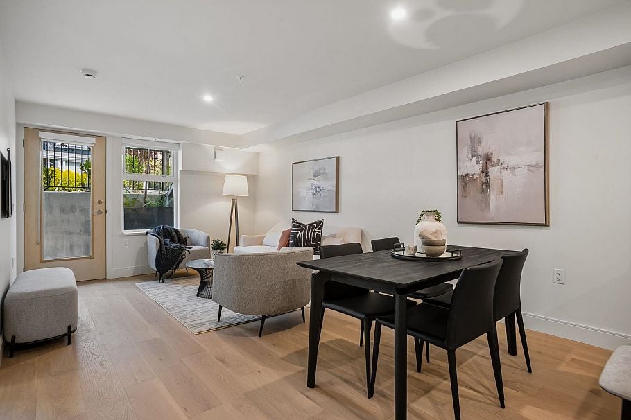 104 378 W 45th Avenue Vancouver, BC - 4