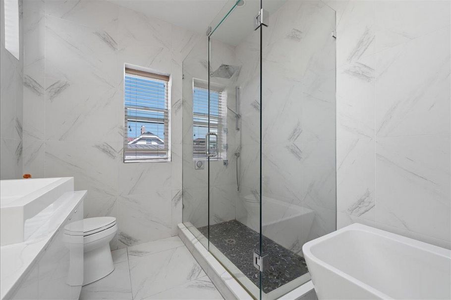 3123 E 7th Avenue Vancouver, BC - 19