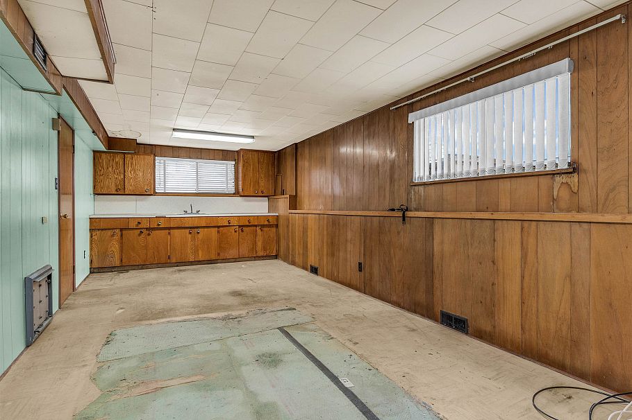 409 E 63rd Avenue Vancouver, BC - 25