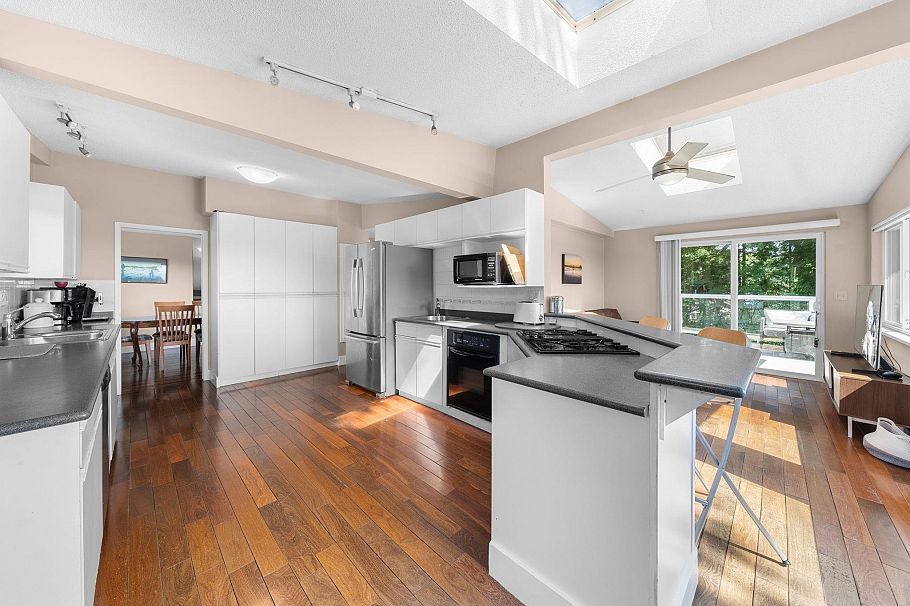 3920 Delbrook Avenue North Vancouver, BC - 6