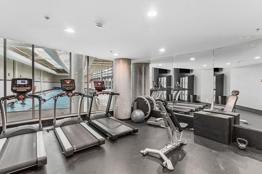 612 618 Abbott Street Vancouver, BC - 23
