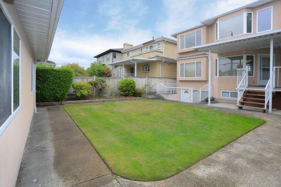 6333 Butler Street Vancouver, BC - 5