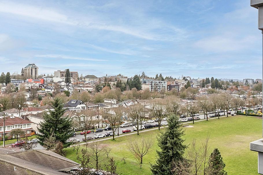 901 3520 Crowley Drive Vancouver, BC - 18