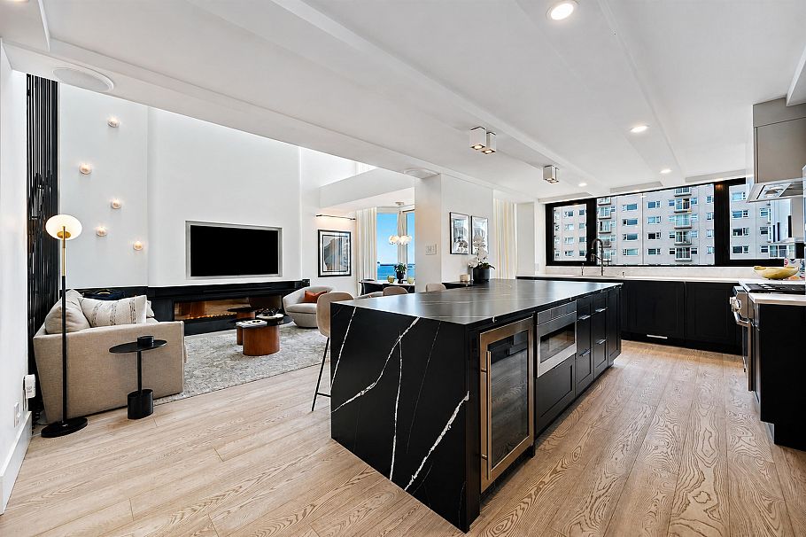 PH1 1236 Bidwell Street Vancouver, BC - 11