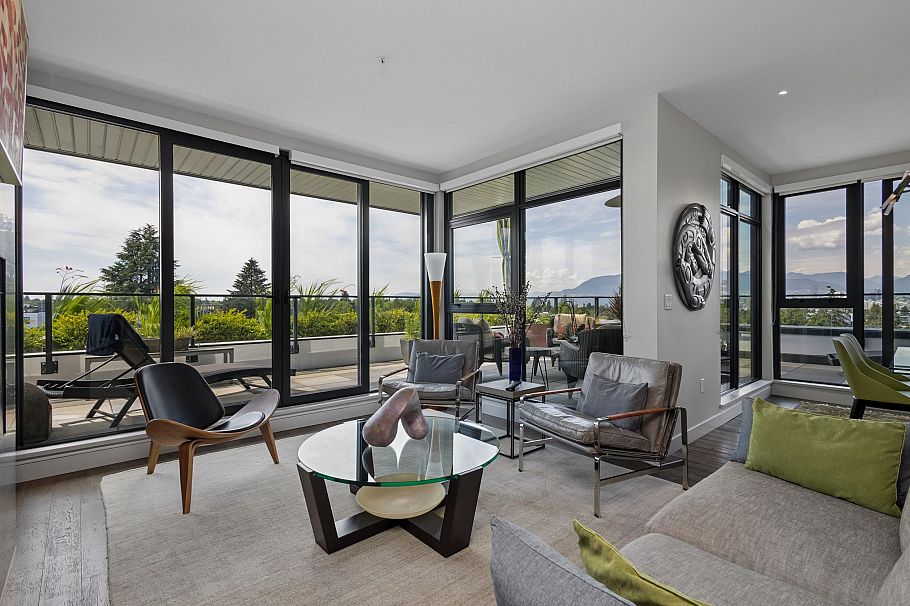 601 4427 Cambie Street Vancouver, BC - 2