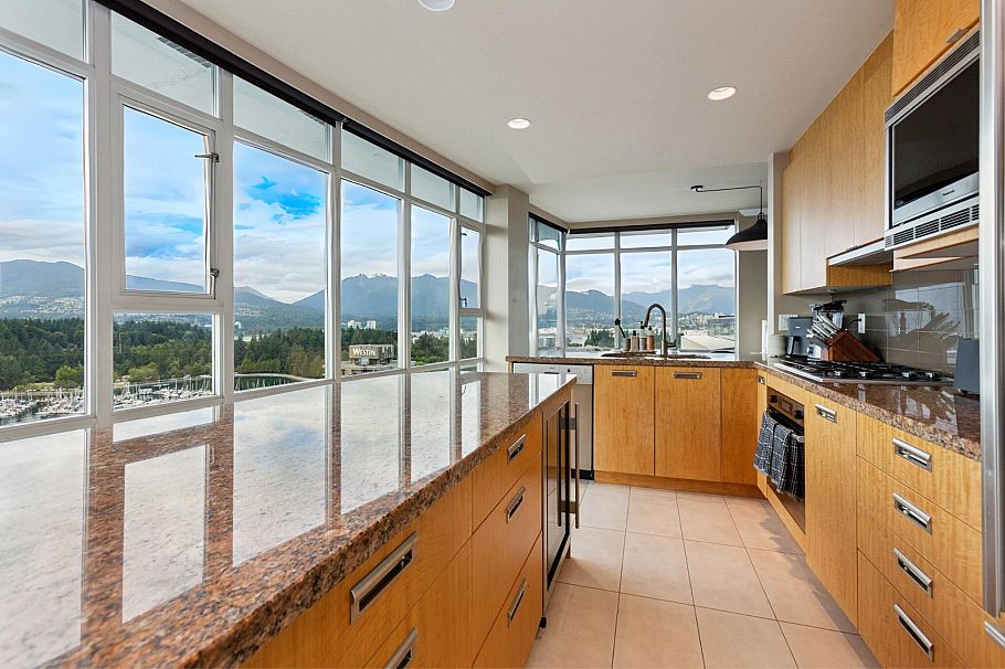 PH2501 1616 Bayshore Drive Vancouver, BC - 9