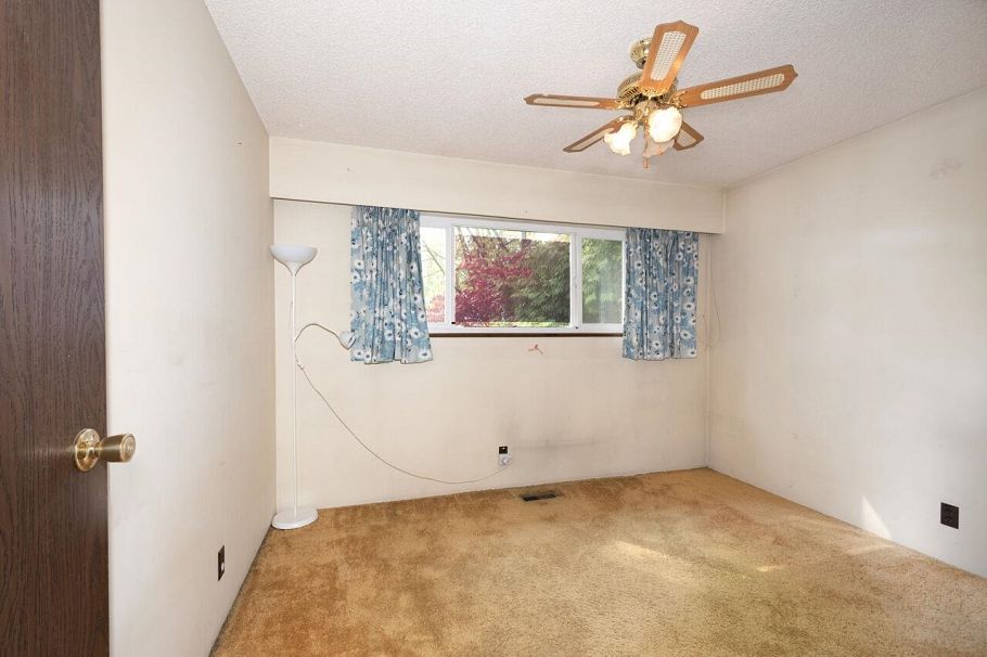 3178 Garden Drive Vancouver, BC - 30