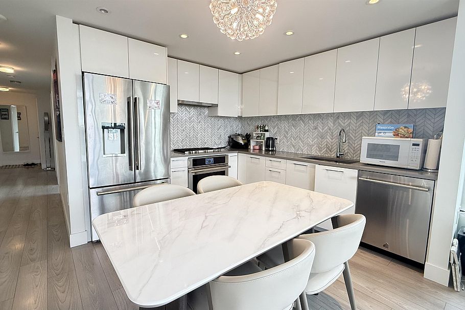 901 8570 Rivergrass Drive Vancouver, BC - 6