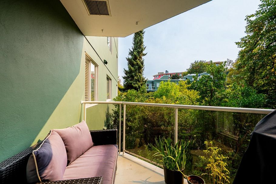 303 1510 W 1st Avenue Vancouver, BC - 23