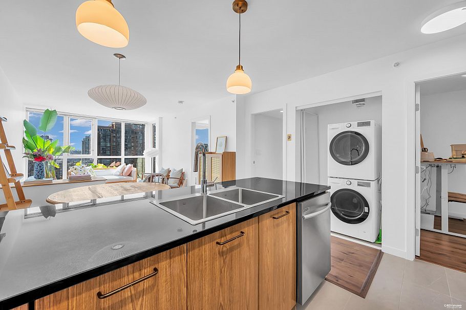1705 1155 Seymour Street Vancouver, BC - 10