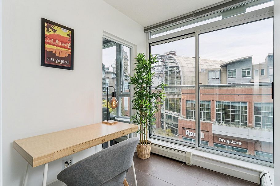 612 618 Abbott Street Vancouver, BC - 21