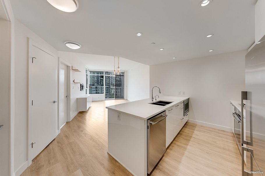 615 3557 Sawmill Crescent Vancouver, BC - 15