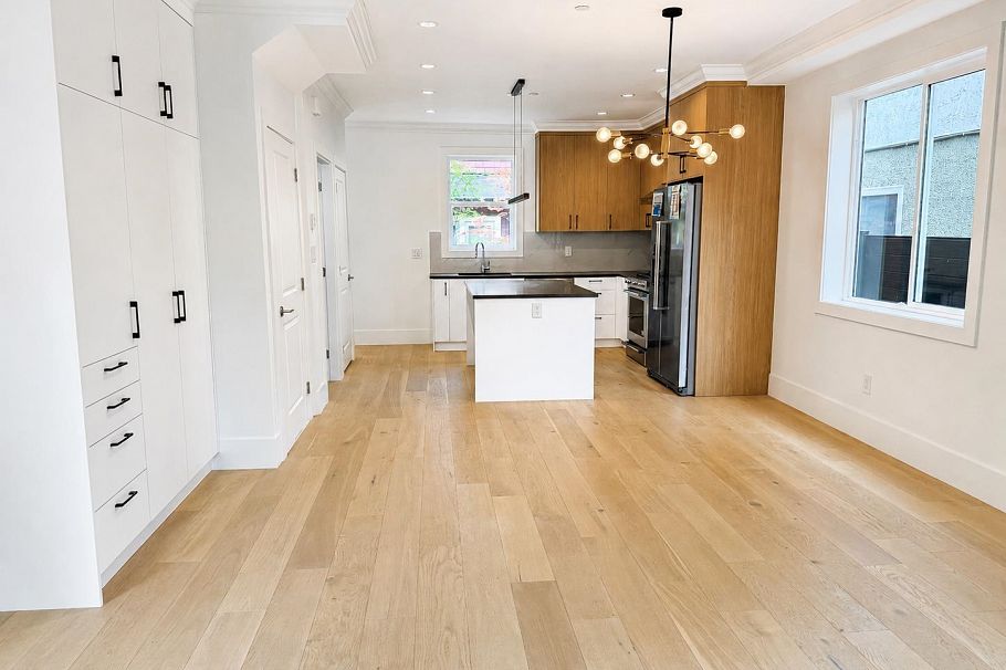 1427 E 27th Avenue Vancouver, BC - 9