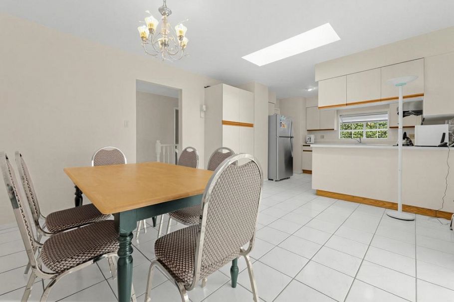 8080 Columbia Street Vancouver, BC - 23