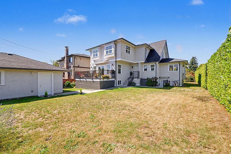 952 Grand Boulevard North Vancouver, BC - 37