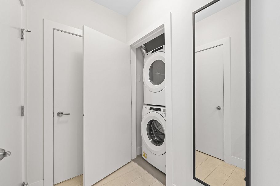 426 3438 Sawmill Crescent Vancouver, BC - 12