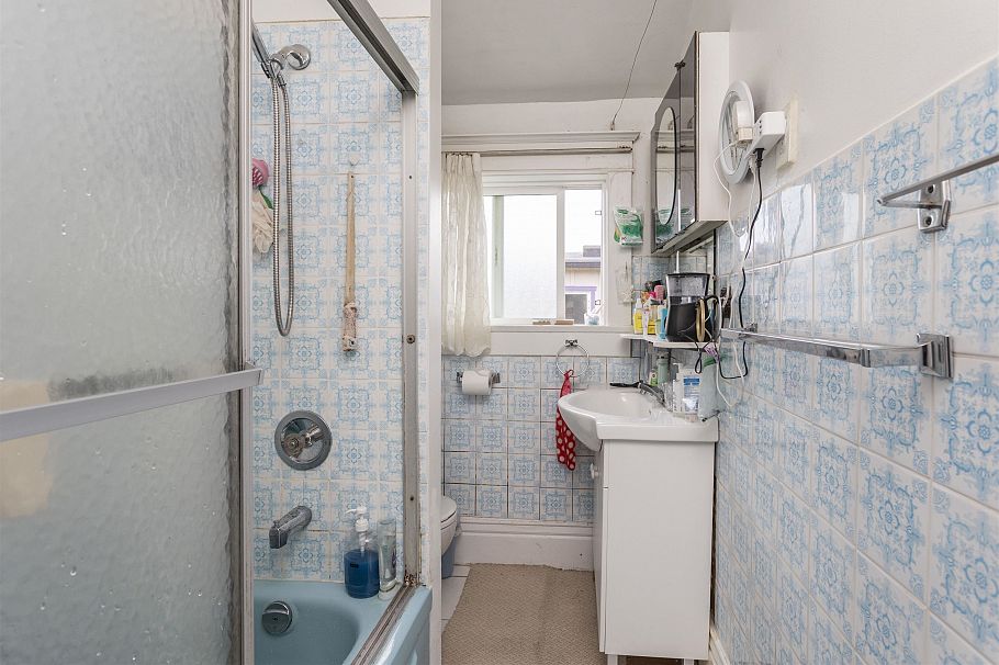 2039 Turner Street Vancouver, BC - 15