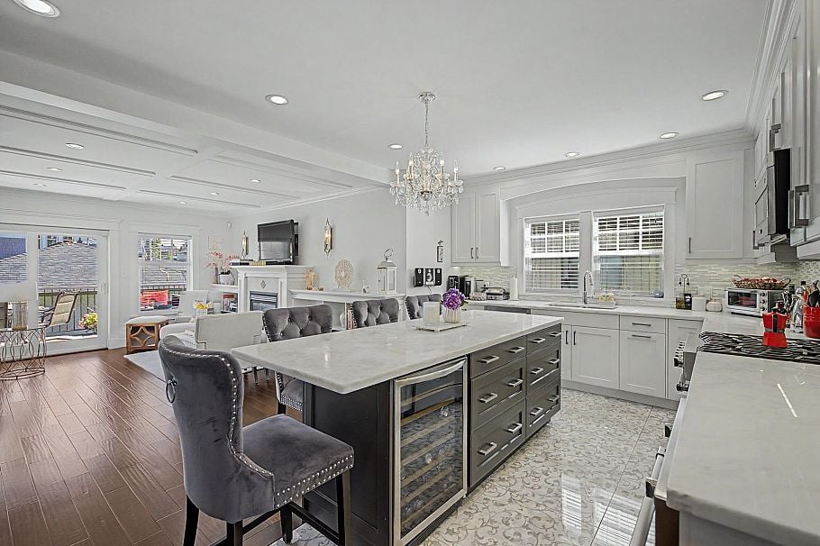 952 Grand Boulevard North Vancouver, BC - 4