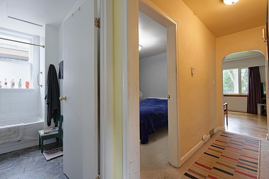 2546 Eton Street Vancouver, BC - 6