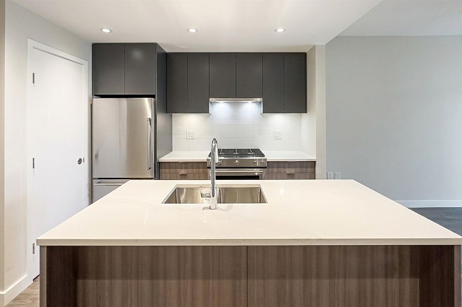 1406 3430 E Kent Avenue South Vancouver, BC - 8