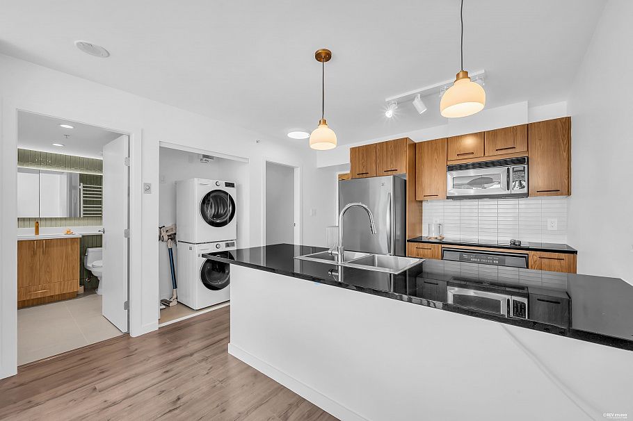 1705 1155 Seymour Street Vancouver, BC - 5