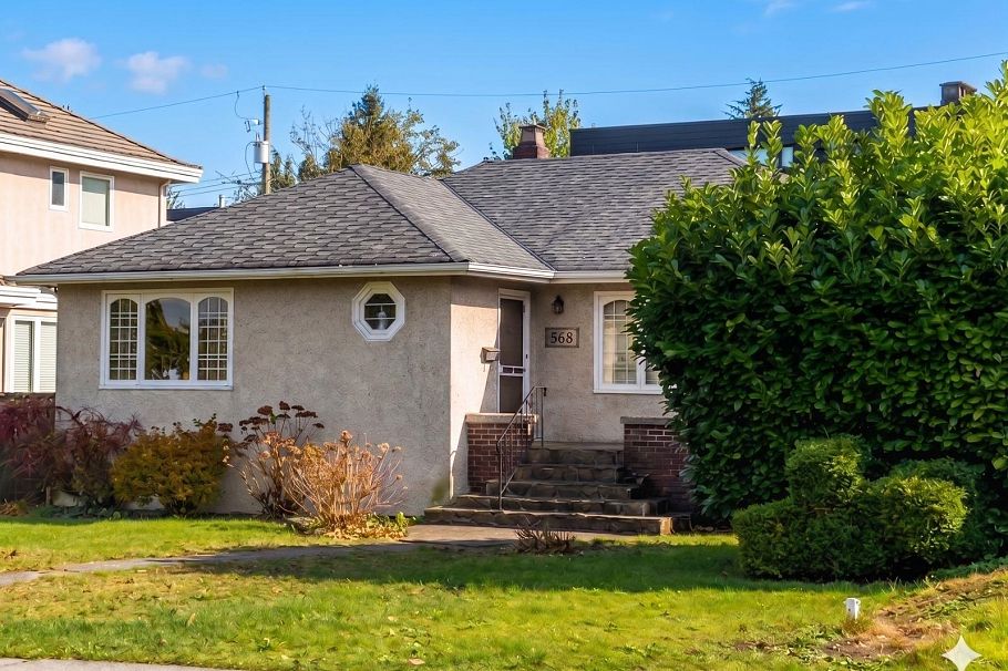 568 W King Edward Avenue Vancouver, BC - 1