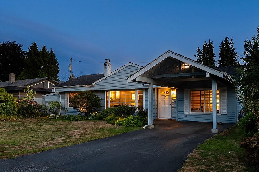 1283 Pinewood Crescent North Vancouver, BC - 26
