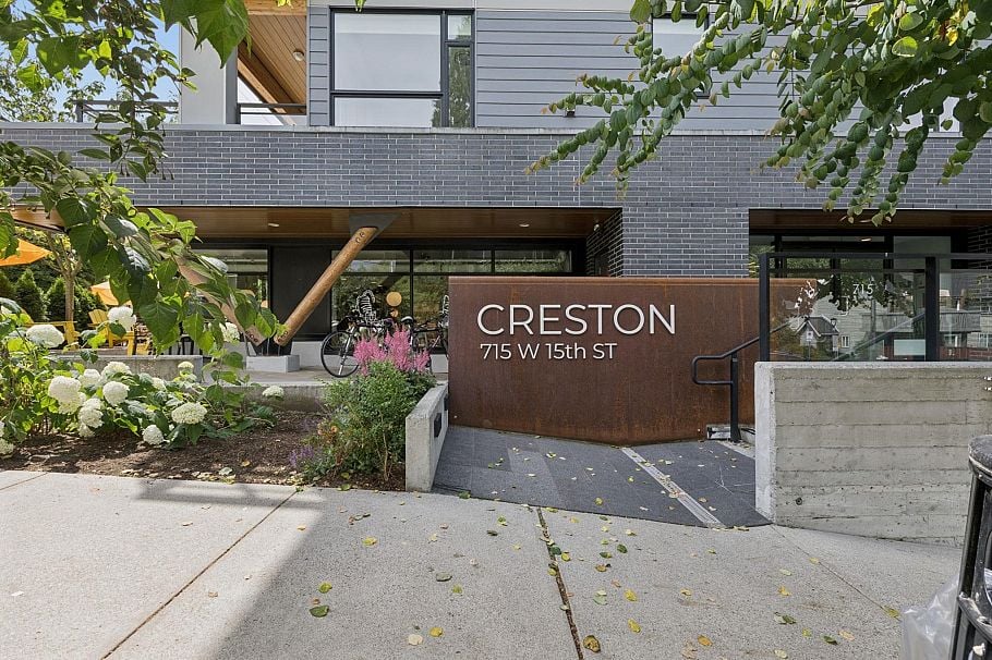 209 715 W 15th Street North Vancouver, BC - 1