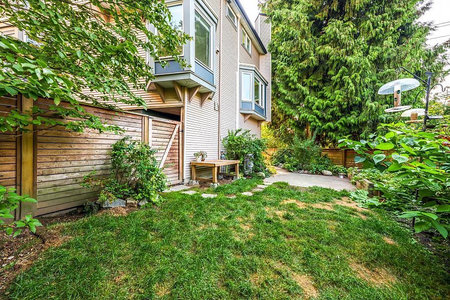 122 Lakewood Drive Vancouver, BC - 23