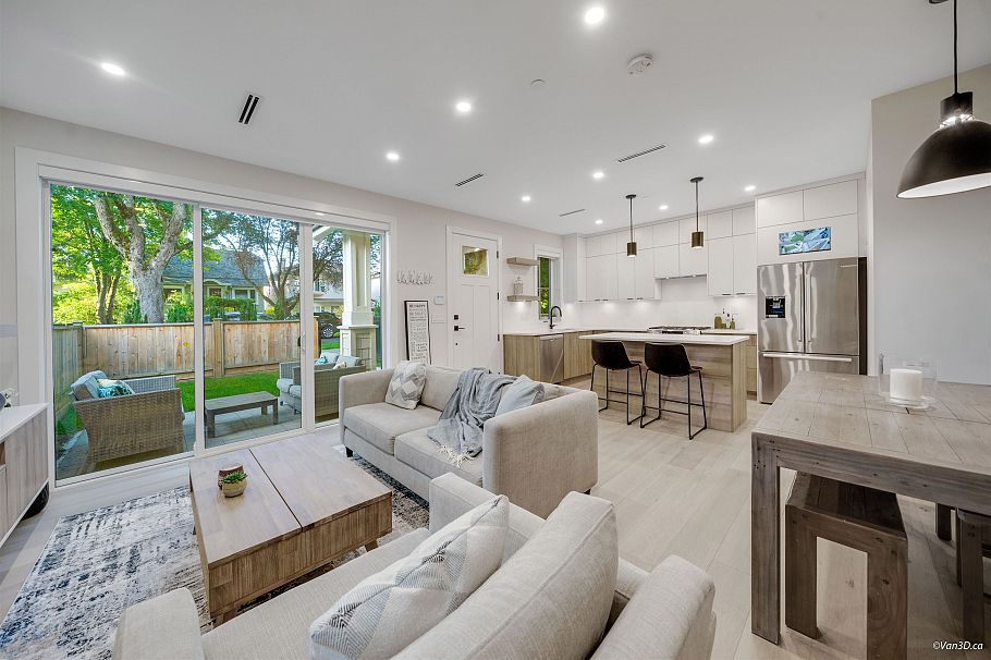 2558 William Street Vancouver, BC - 2