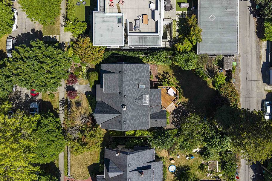 4234 W 9th Avenue Vancouver, BC - 33