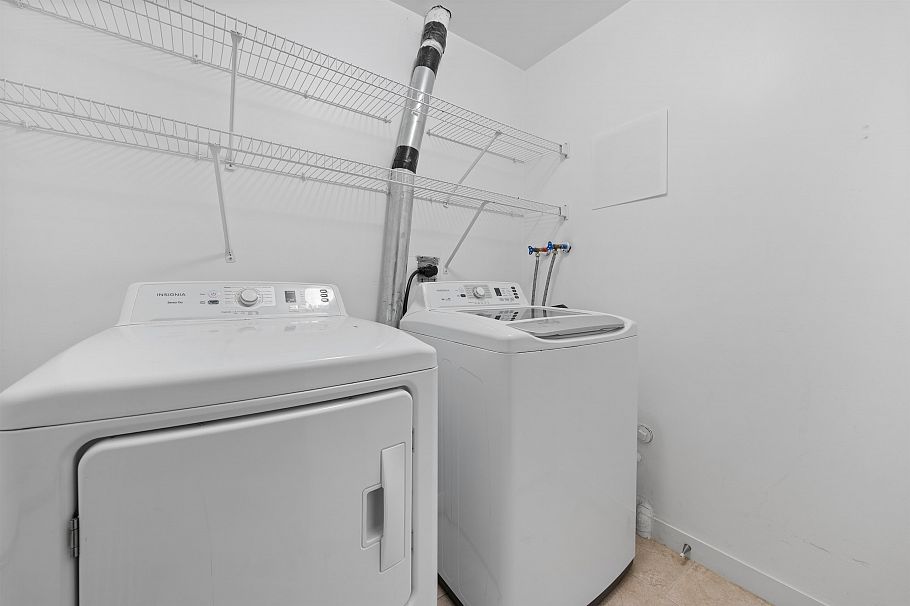 3 1355 W 4th Avenue Vancouver, BC - 15