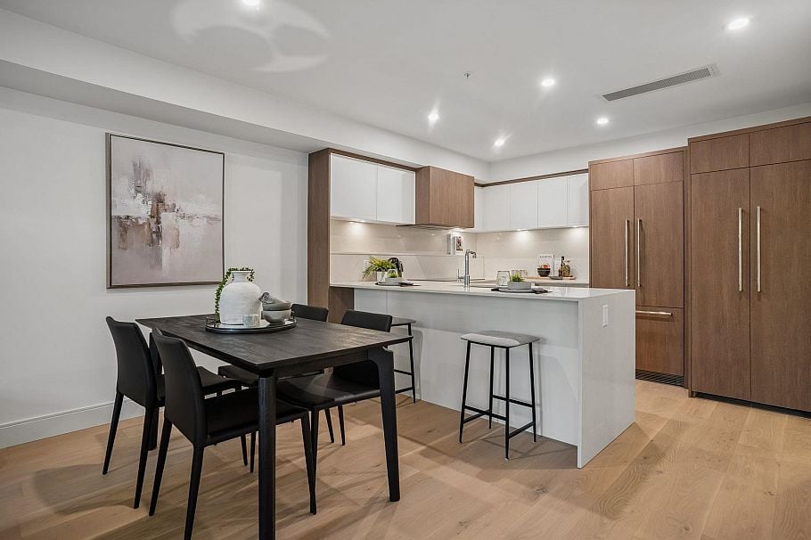 104 378 W 45th Avenue Vancouver, BC - 5