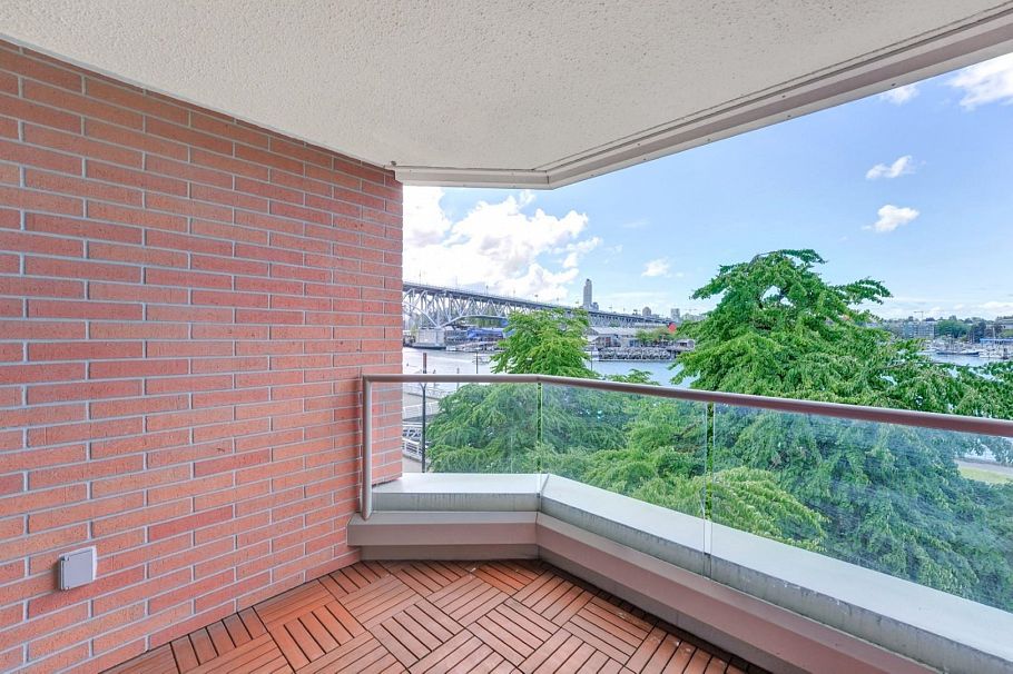 203 1675 Hornby Street Vancouver, BC - 24