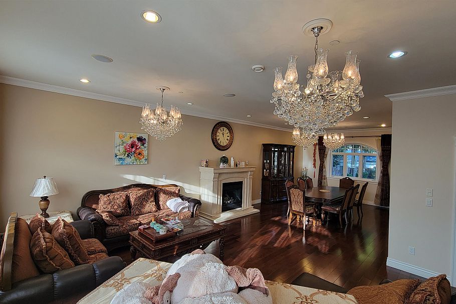 729 W 47th Avenue Vancouver, BC - 8