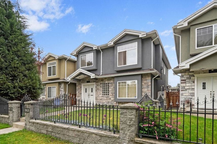 968 E 31st Avenue Vancouver, BC - 2