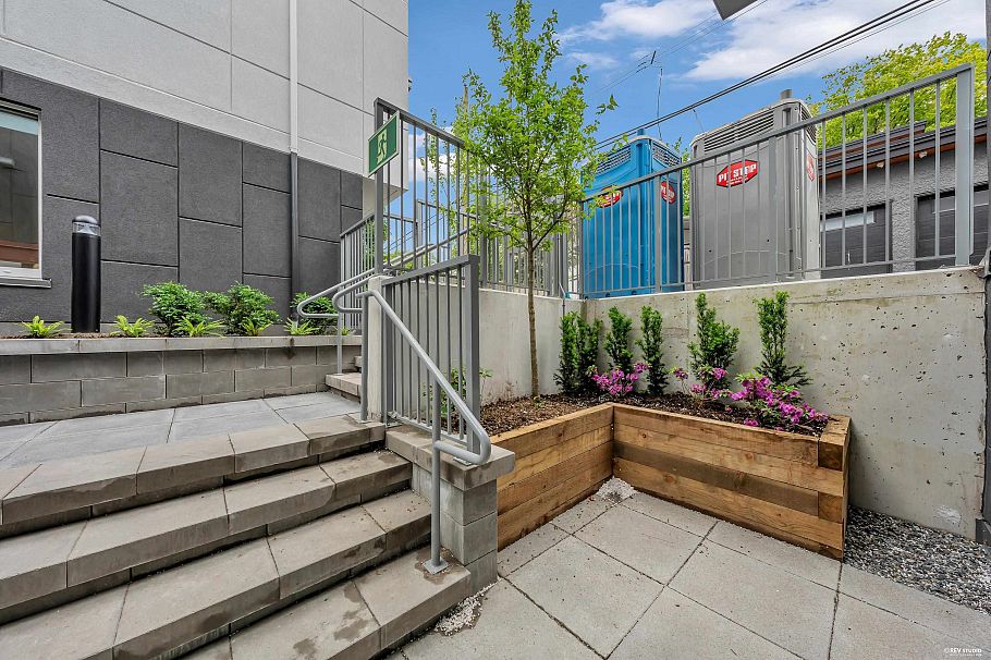 1726 Templeton Drive Vancouver, BC - 16