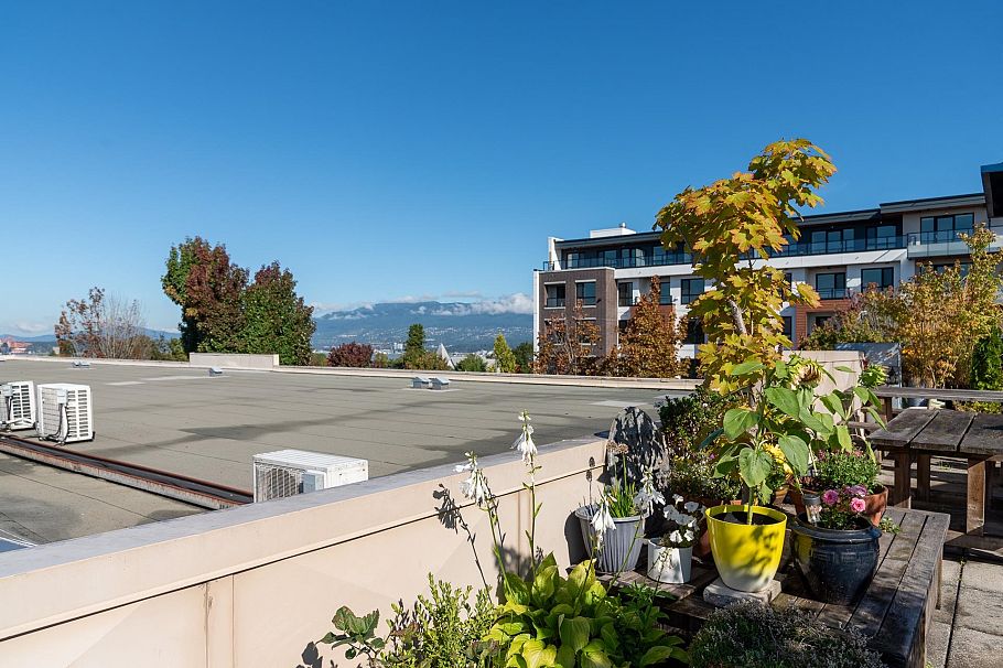 L2 2556 E Hastings Street Vancouver, BC - 18