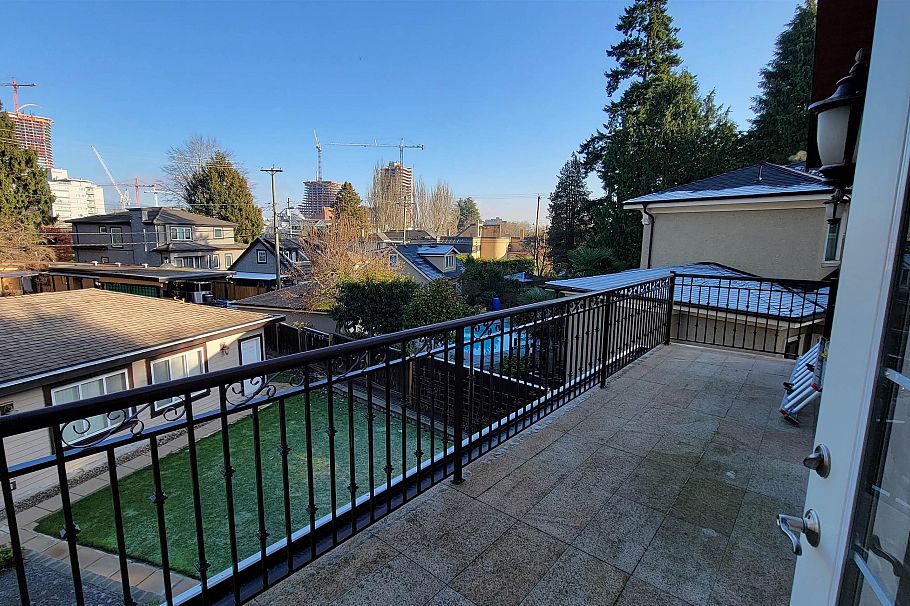 729 W 47th Avenue Vancouver, BC - 17