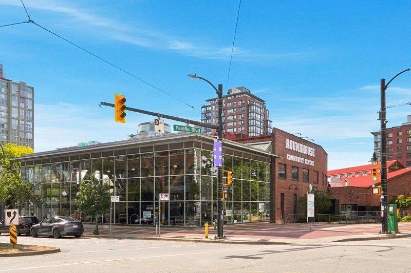 608 1330 Hornby Street Vancouver, BC - 23