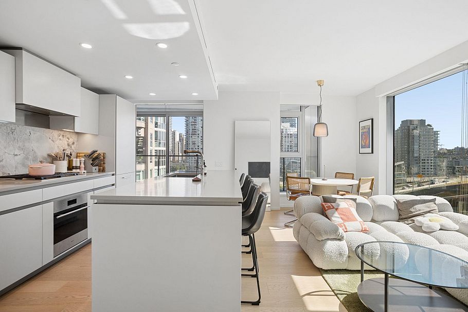 902 889 Pacific Street Vancouver, BC - 13