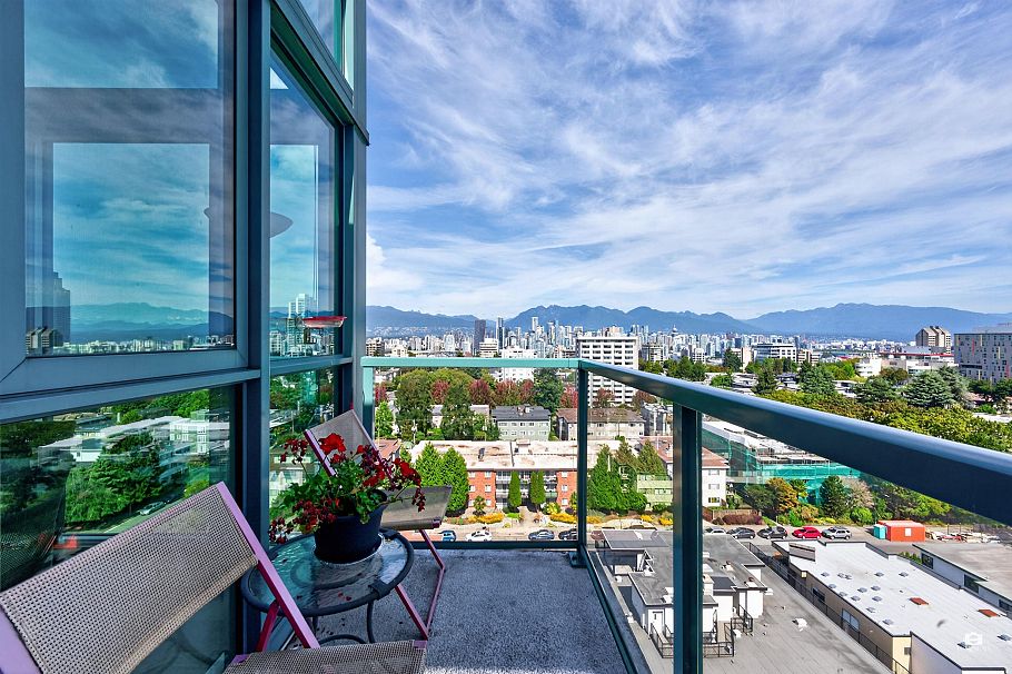 PH2A 2988 W Alder St Vancouver, BC - 25