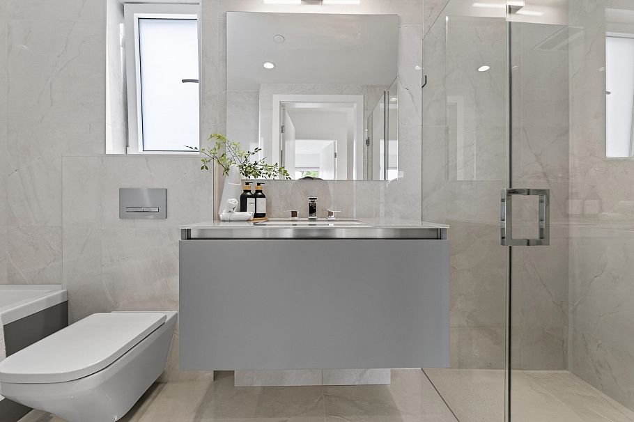 150 W Woodstock Avenue Vancouver, BC - 25