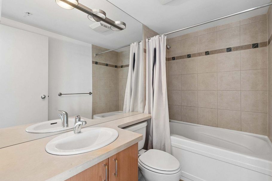 3202 193 Aquarius Mews Vancouver, BC - 25