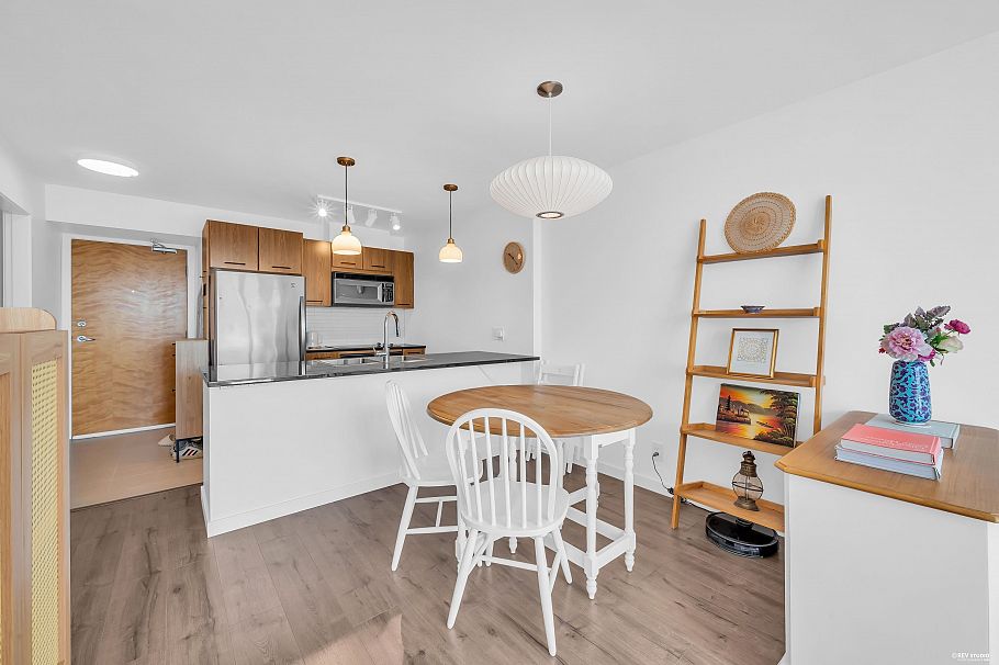 1705 1155 Seymour Street Vancouver, BC - 17