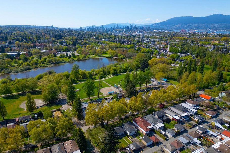 3178 Garden Drive Vancouver, BC - 4