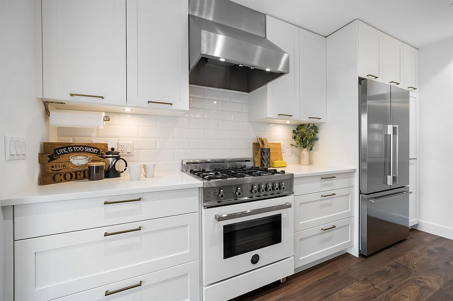 305 168 E 35th Avenue Vancouver, BC - 12