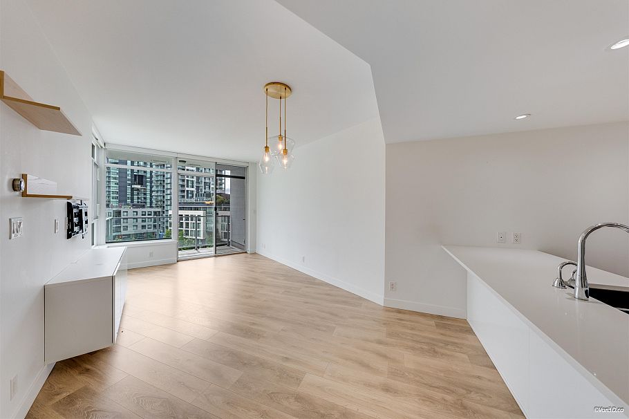615 3557 Sawmill Crescent Vancouver, BC - 16