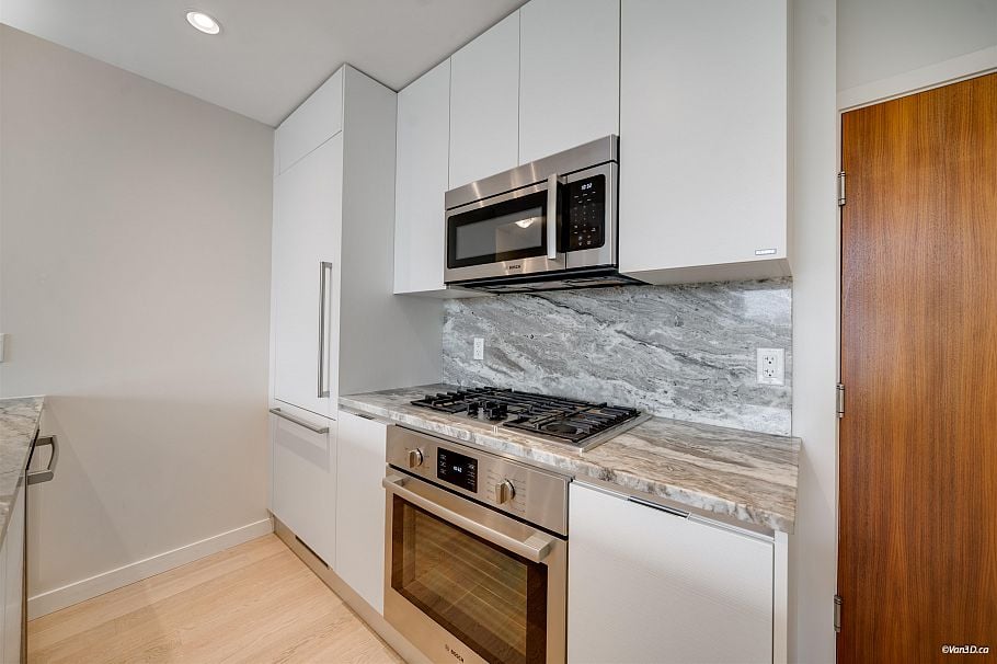 704 2565 Maple Street Vancouver, BC - 5